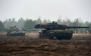 戰車聯盟！ 英國防部秀挑戰者2、豹2同框照：很快就會在烏克蘭看到