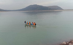 巴基斯坦1天2意外釀51亡 火燒車後又爆船難 至少10學童溺斃 