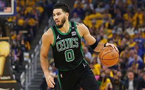 東區頂尖對決　塞爾提克打趴籃網