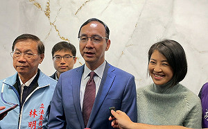 林明溱已非穩贏 游盈隆：民進黨凌厲的負面選舉攻勢讓選情起死回生