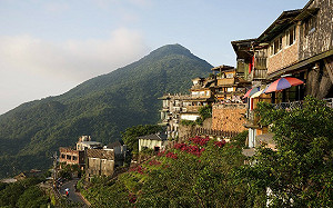 全台最頂老街是哪？網友推鹿港古色古香  1地景觀「神隱少女都取景」
