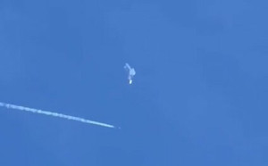 中國間諜氣球被F-22擊落！目擊者：白球像「乾癟的衛生紙」