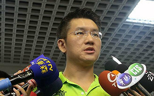 童仲彥詐領助理費5萬餘元遭判刑入獄 聲請釋憲裁定不受理