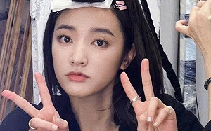 「最正警花」打瞌睡10萬人朝聖！網笑：睡到六親不認