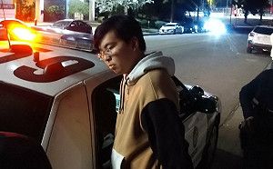 (影)李文亮辭世3週年全球華人追悼 中國小粉紅囂張砸場狼狽遭警逮捕