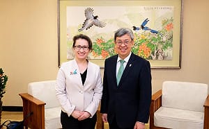 會面蕭美琴！陳建仁大讚「令人感佩的台灣之光」 