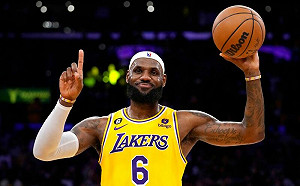 詹皇總得分王登基戰　湖人遺憾輸球