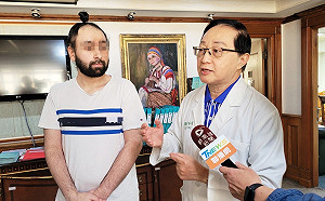 印裔英國帥哥車禍破相  千里跨海高雄求助名醫曹賜斌