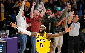 詹皇破總得分紀錄　距4萬分更近了