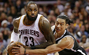 詹皇登基總得分王　林書豪發文讚嘆