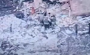 (影)瓦格納集團停止徵召囚犯 稱會｢善盡義務｣卻被拍到鐵鏟爆打傷兵!