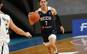 游艾喆晉升400俱樂部　史上第一人