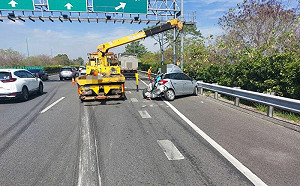 國3車禍！3車連環撞　釀3大1小送醫