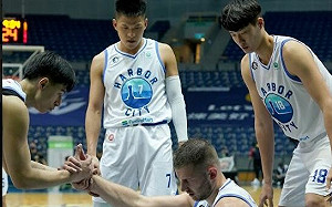 庫薩斯遭戳傷　海神主場首度被攻破