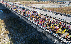 現場直擊》白沙屯媽祖進香首日 人潮車潮滿滿 疫後再現活絡景象