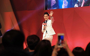 林志穎車禍後首現身獻唱！燦笑感謝大家的祝福