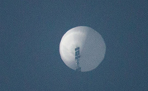 越想越不對勁！不明飛行物曾飛越九州 日本：恐也是中國間諜氣球