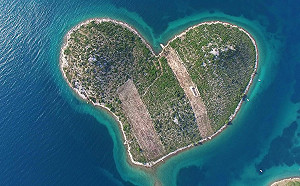 超奢華情人節禮物！克羅埃西亞浪漫「愛心島」求售