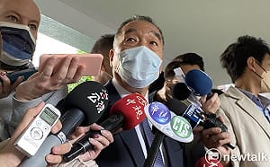 東引發現中國氣球殘體 邱國正：料敵從寬 將研究後再結論 