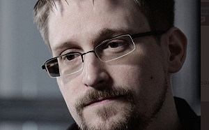 那麼愛射氣球? 疑似民間飛行物遭擊落 史諾登酸:用40萬美元飛彈打12美元氣球