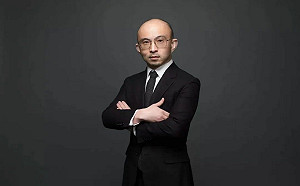 「併購之王」成中共殺雞儆猴對象? 華興資本證實包凡正配合官方調查