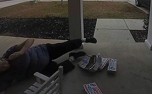 72歲外送員送餐慘摔！收800萬小費