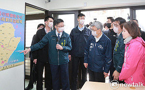 南下視察鹽水心衛中心  陳建仁讚黃偉哲活化空間照顧長輩