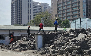 新北消防搜救犬再躍進 兩犬通過IRO國際認證