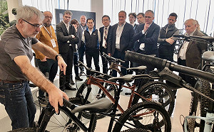 駐匈牙利大使劉世忠邀匈國政要參訪台灣「巨大機械」 獲廣大迴響