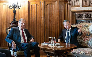 王毅會俄外長：中俄合作符合時代潮流 關係不受干擾