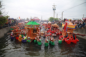 布袋衝水路迎客王廟會  百年民俗攬觀光客