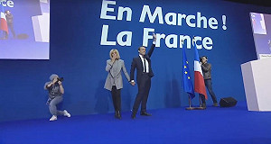 法總統候選人馬克宏師生戀 老婆大他24歲