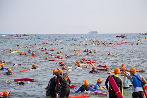 泡進北台灣最美的海浪裡  2017基隆外木山海上長泳募集中