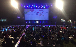 青春回憶大放送  屏東體育館戶外廣場變成KTV  張克帆壓軸演出