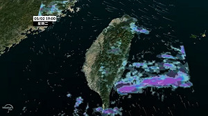 氣溫溜滑梯！ 轉陰涼雨濛濛 要帶雨衣傘