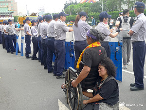 優勢警力淨空凱道　施正鋒：強占原住民土地怎不問合法非法