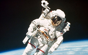 太空人淨化尿液供飲 川普：你們喝就好