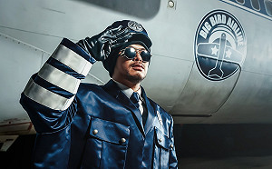 愚人節小巨蛋開唱！黃明志攻蛋感言：「神曲製造機」稱呼太浮誇