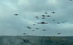 (影) 小心中國蜂群戰術無人機! 200公里內出動48架 進行「飽和攻擊」