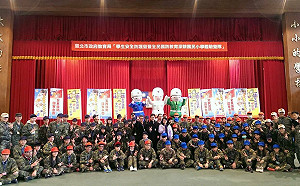 藍稱全動法逼娃娃兵上陣 網嗆：全台都戰場有得選嗎