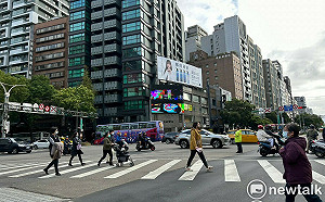 國定假日多「4加1」天！人事總處修正新制：未來只補假不補班 