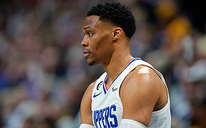 威少慘遭放空　勇士一波流逆轉快艇