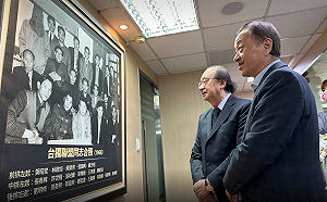 追思辜寬敏  柯建銘讚「一生努力必留史冊」