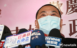 (影)你弄我，我就把你弄回去！李坤城被侯友宜「笑咪咪關切」 蔻蔻姐愣了