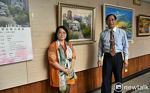 以畫筆推展高雄觀光  林崑山、曾艷慧伉儷舉辦「高議展藝」畫展
