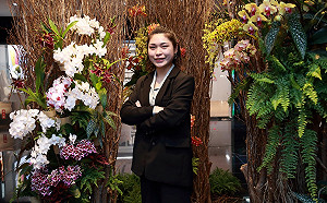 國際蘭展佈展花藝老師 宋家伶快閃駐店中友百貨