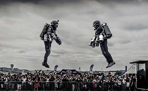 針對中國! 印打造邊境作戰「鋼鐵人」 陸媒唱衰 : 就算裸體上陣 都飛不起來