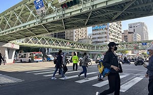今各地高溫上看36度、紫外線達危險等級! 中部以北午後留意雷陣雨