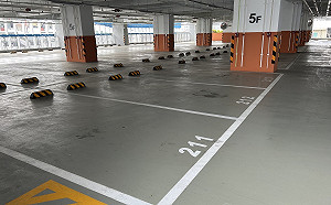 大里東榮立體停車場門可羅雀 李天生批中市府「一意孤行」