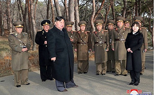 北韓「第一女兒」再度高調亮相！伴金正恩共同視察飛彈發射